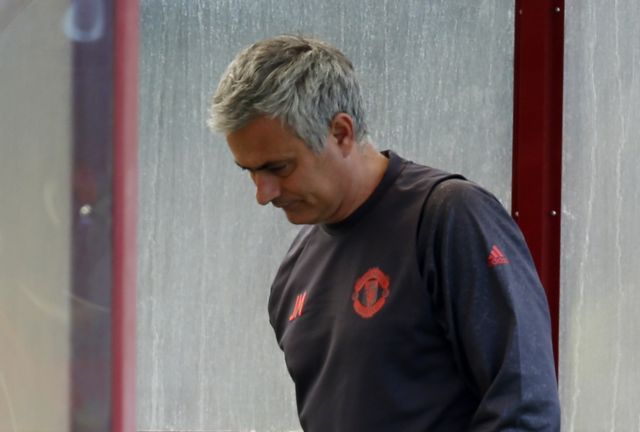 Μουρίνιο: Είμαστε πολύ λυπημένοι, αλλά έχουμε μία δουλειά να κάνουμε