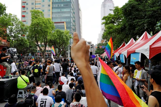 Ταϊβάν: Η πρώτη στην Ασία που αναγνωρίζει γάμους ομόφυλων ζευγαριών
