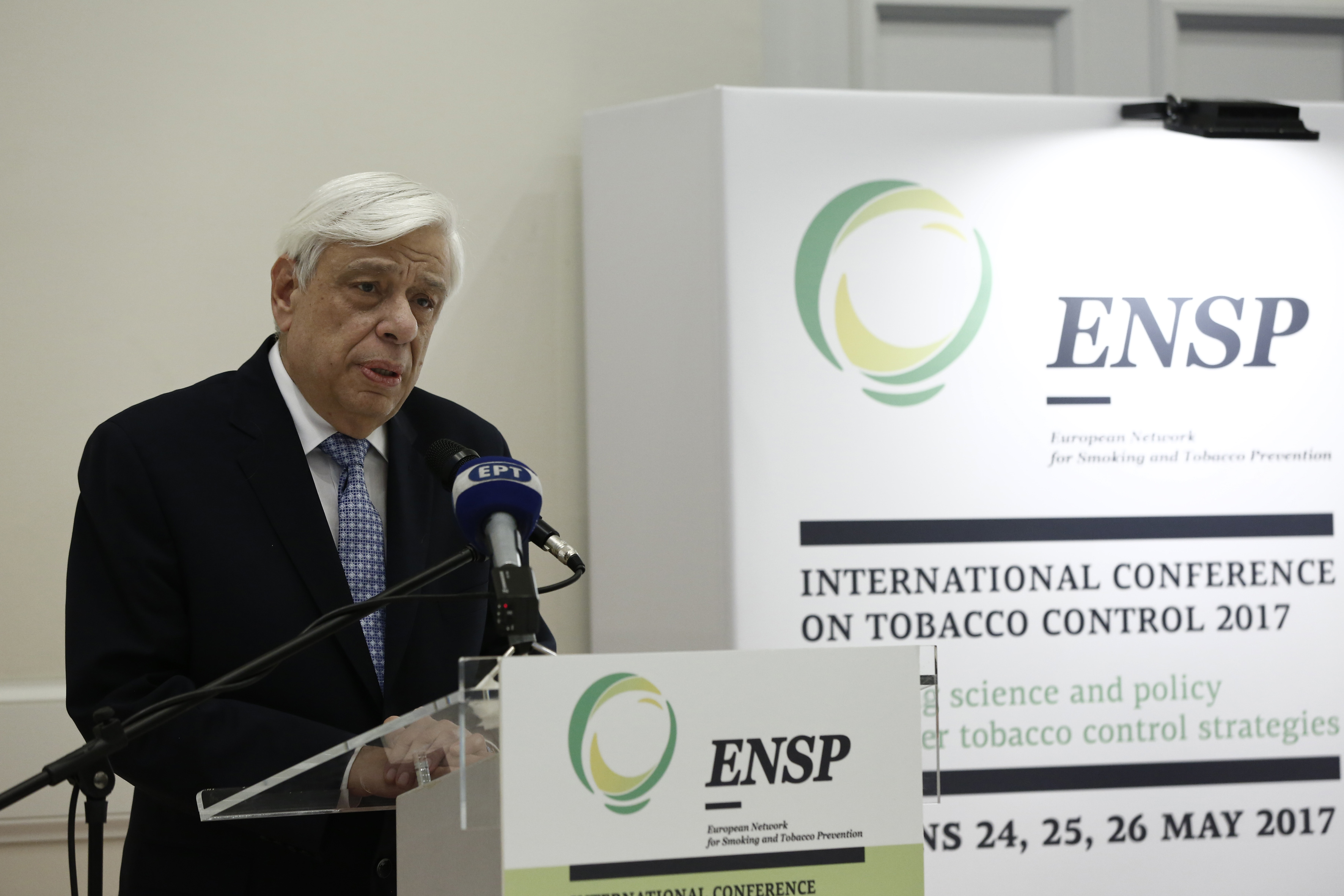 Παυλόπουλος: Η εκστρατεία κατά του καπνίσματος έχει εθνικό χαρακτήρα