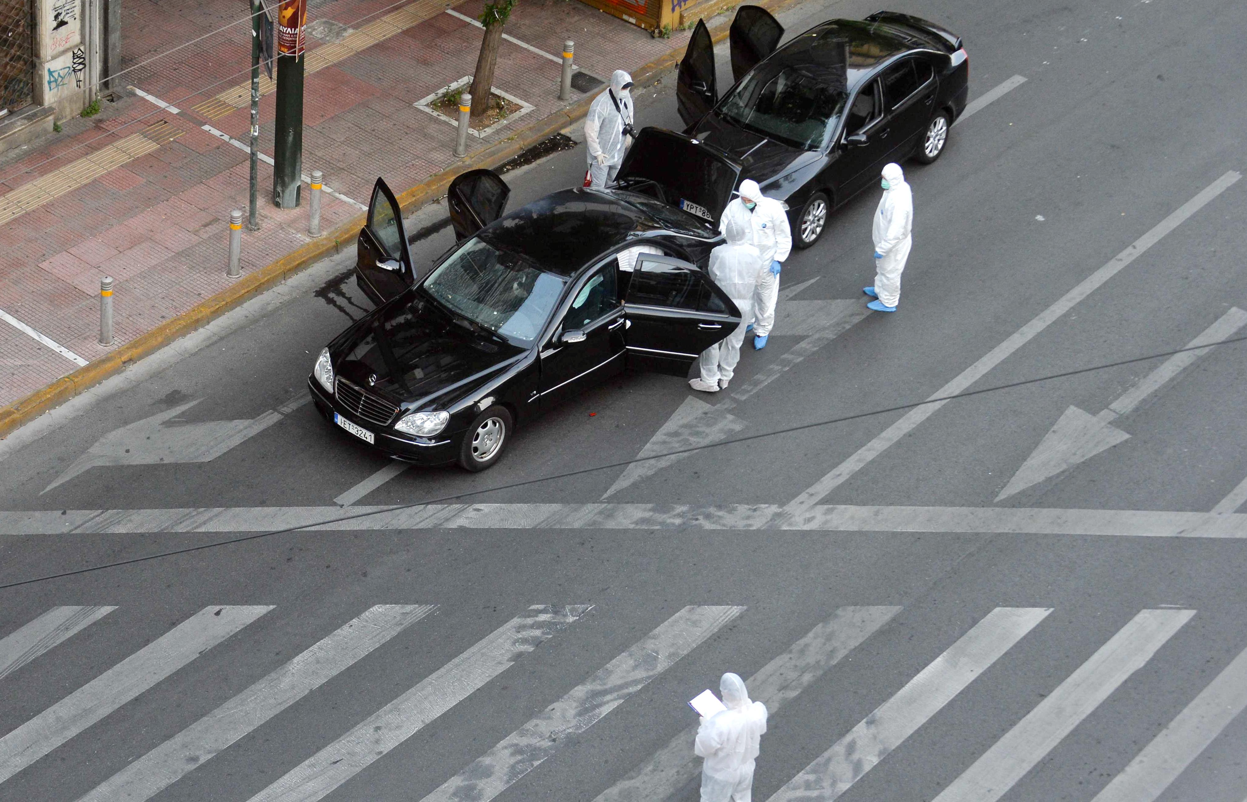 Πολιτική αντιπαράθεση με αφορμή τα μηνύματα προτροπής σε βία