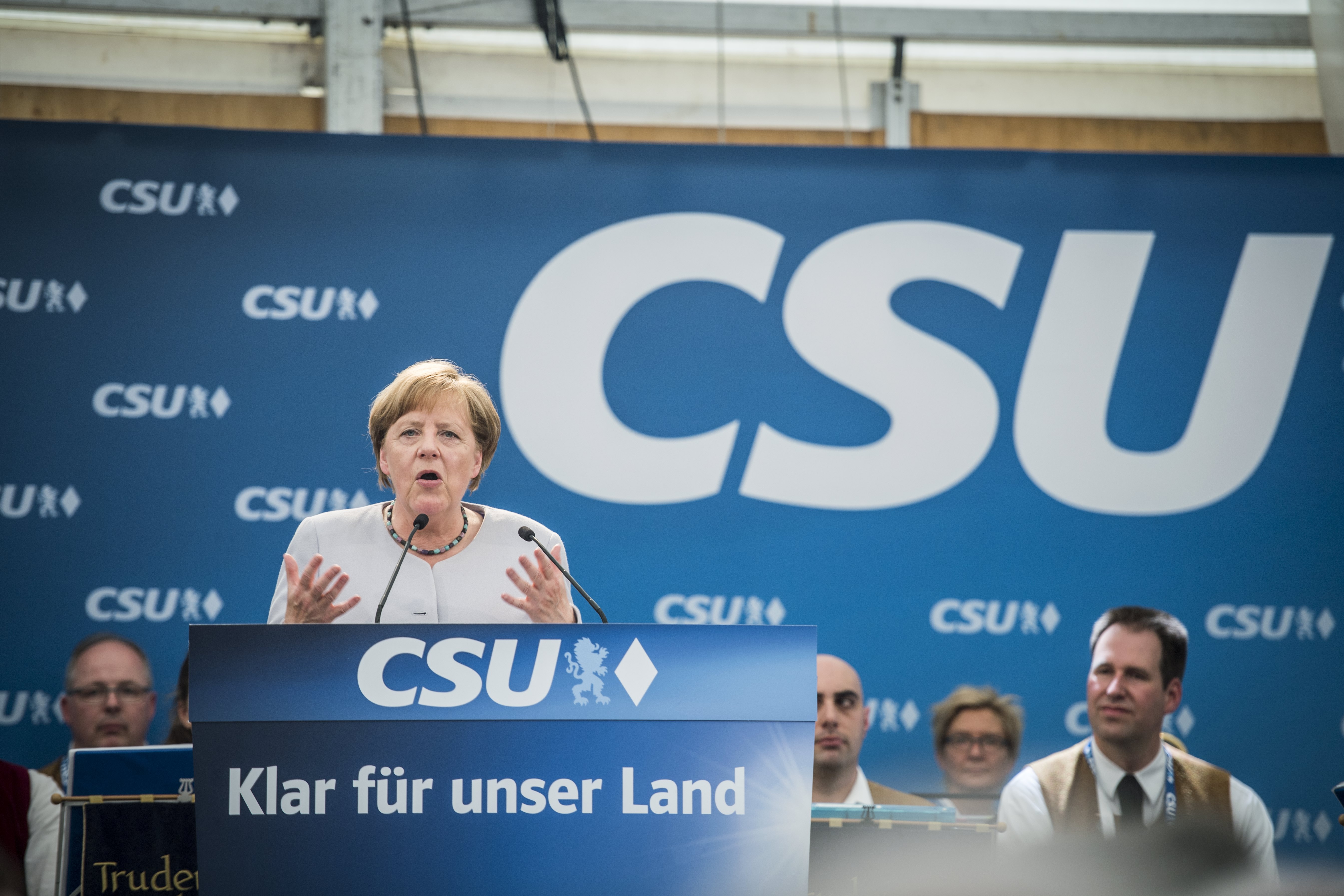 Μέρκελ: Η ΕΕ δεν μπορεί να βασίζεται απολύτως σε ΗΠΑ και Βρετανία