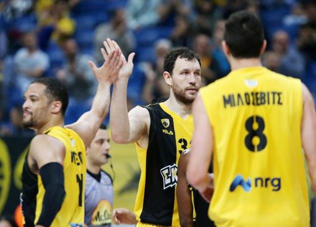 Η ΑΕΚ… διέλυσε τον Αρη στον πρώτο «μικρό τελικό» της Α1