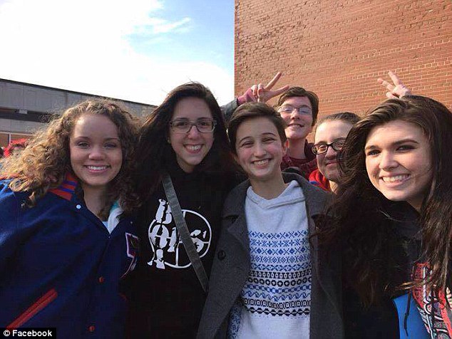 ΗΠΑ: Δικαιώθηκε διεμφυλικός έφηβος για χρήση τουαλέτας των αγοριών