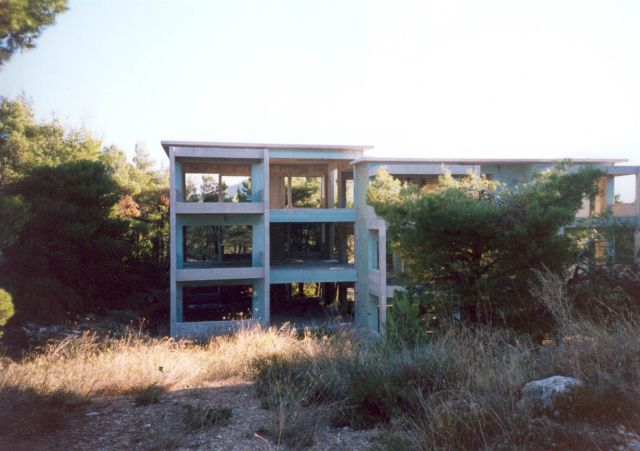 «Σύντομα» η κατάθεση του νομοσχεδίου για τα αυθαίρετα