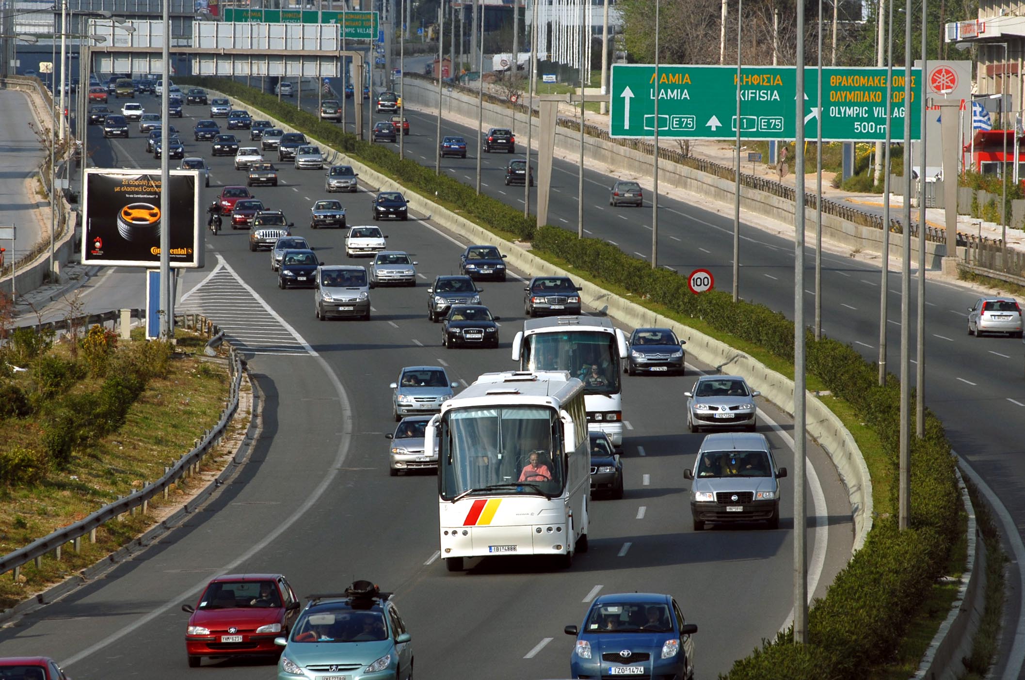 Μέτρα της Τροχαίας για την ασφαλή επιστροφή των εκδρομέων