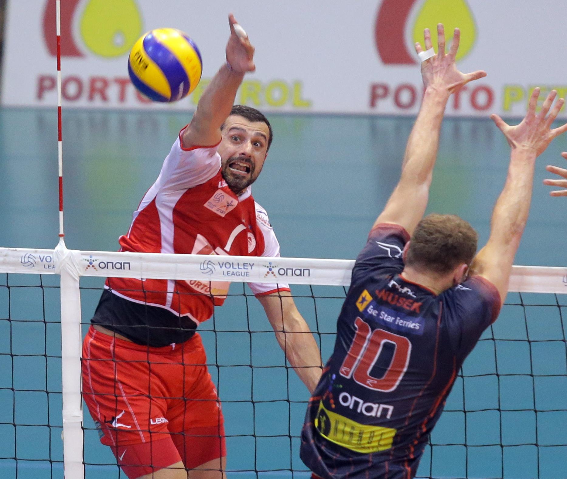 Ερυθρόλευκος ξανά στα… 40 του ο Χριστοφιδέλης