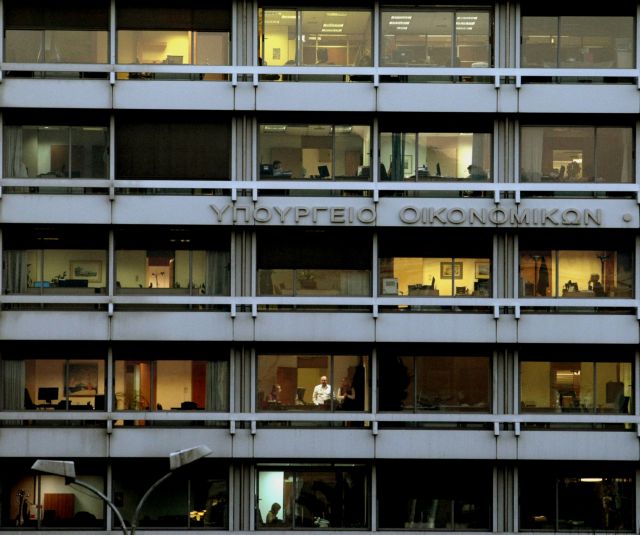 Μειωμένες κατά 6,1% έναντι του στόχου, οι κρατικές δαπάνες στο α’ τρίμηνο