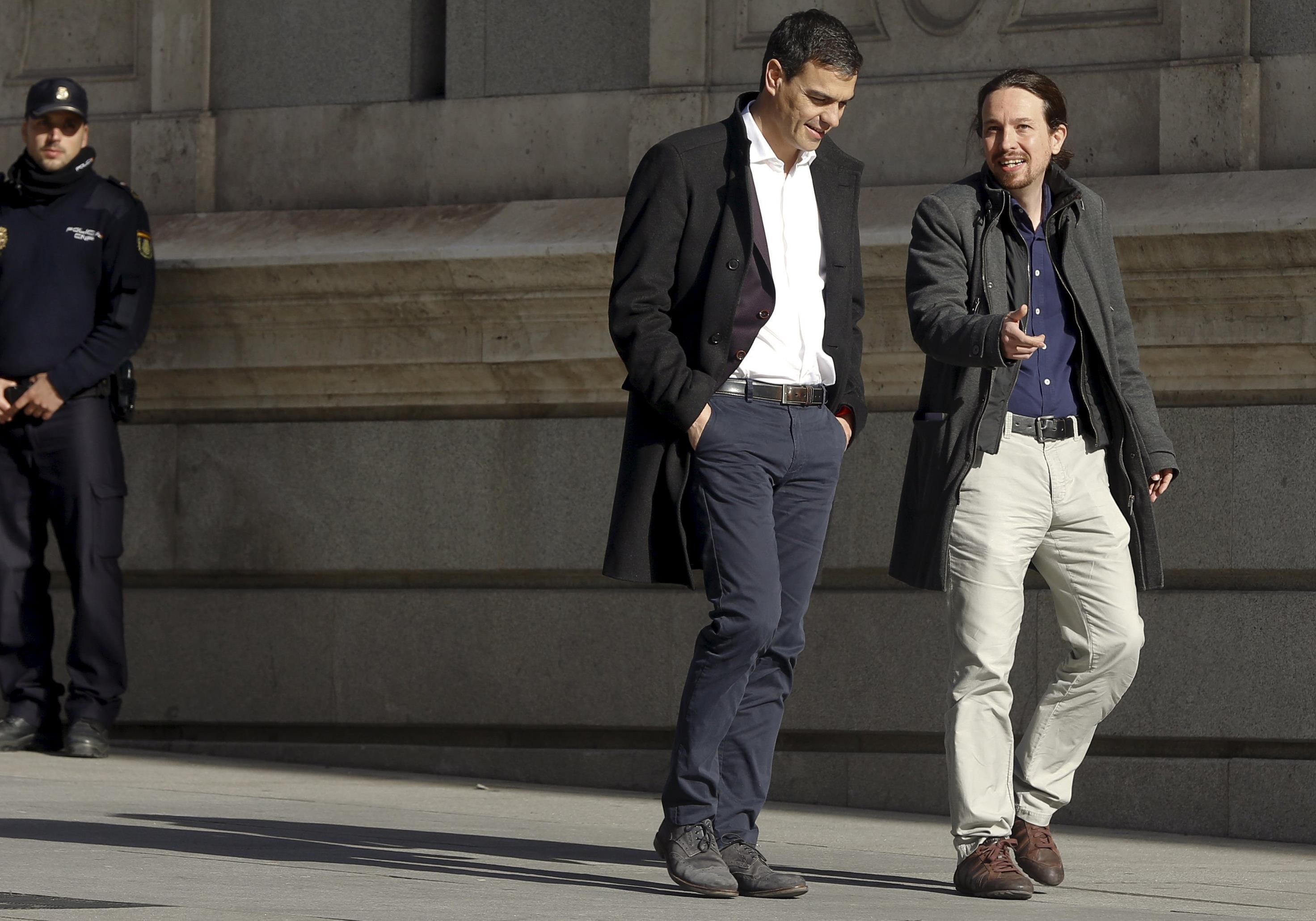 Ισπανία: Ο Πέδρο και ο Πάμπλο προσπαθούν να συνεννοηθούν