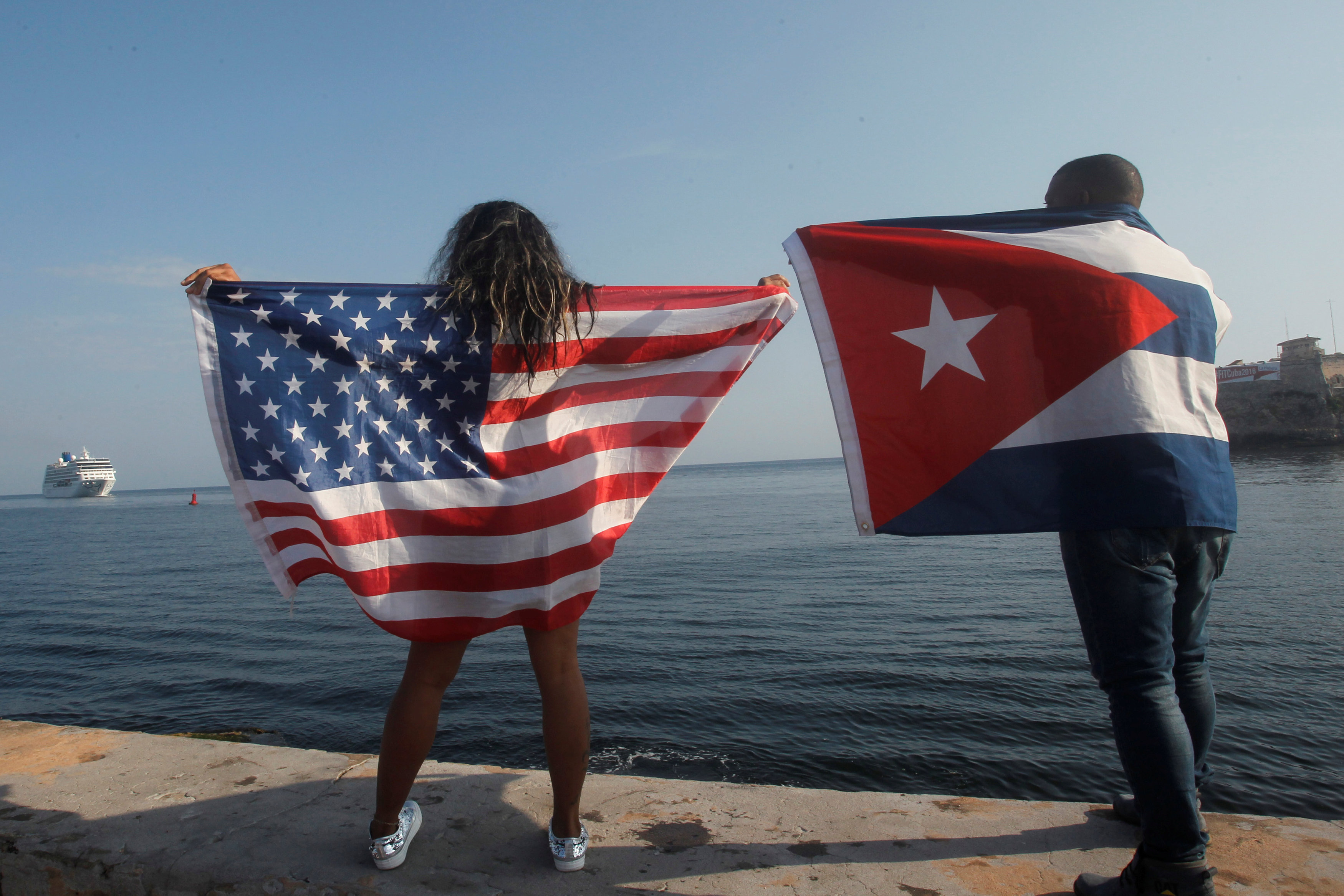 Τις προειδοποιήσεις προς την Κούβα άρχισε η κυβέρνηση Τραμπ