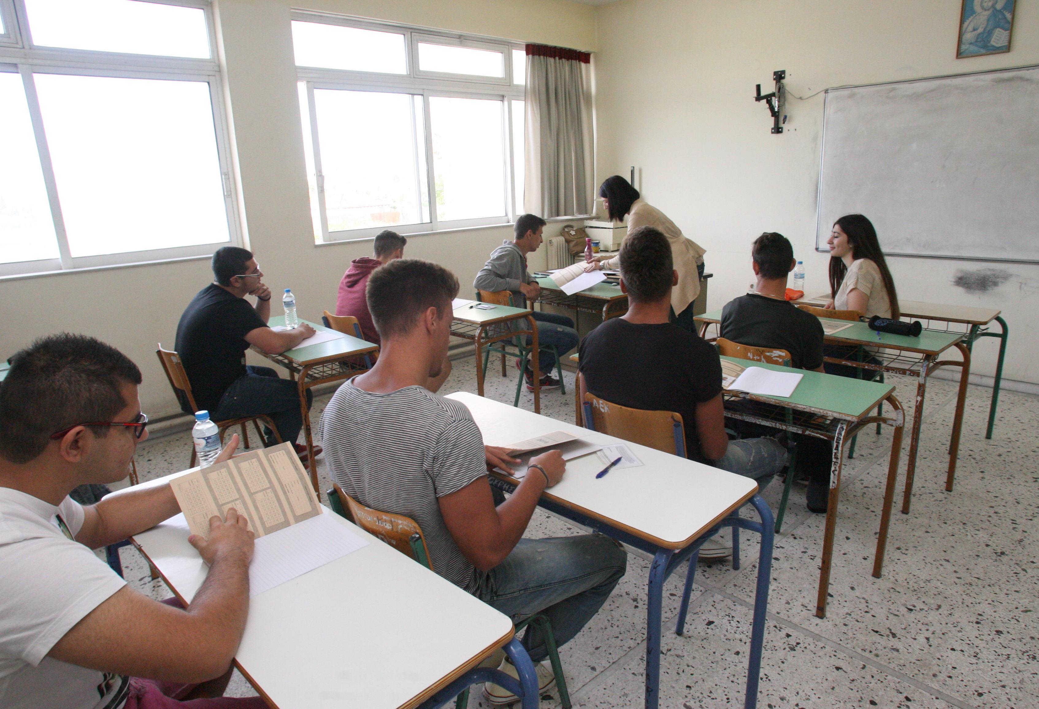 Στους 104.965 οι υποψήφιοι των φετινών Πανελλαδικών