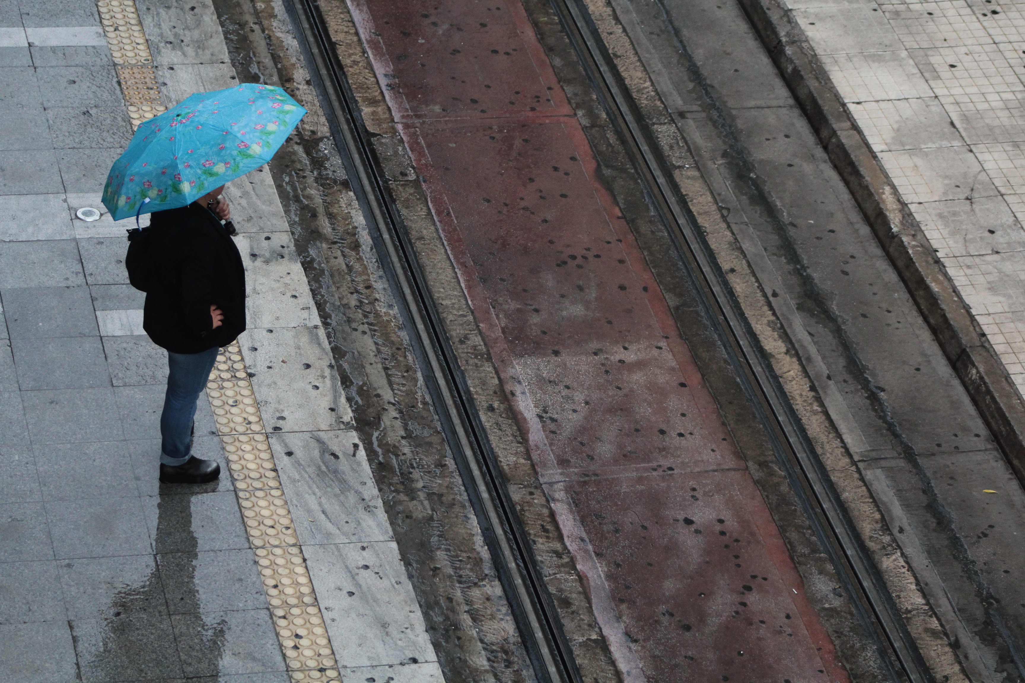 Βροχές και καταιγίδες την Κυριακή