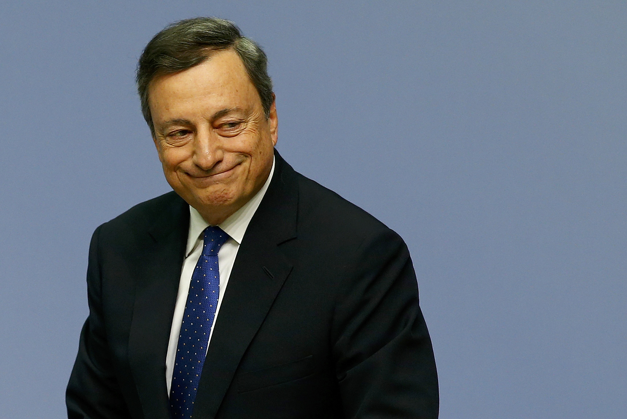 Βloomberg: Απίθανη η ένταξη της Ελλάδας στο QE