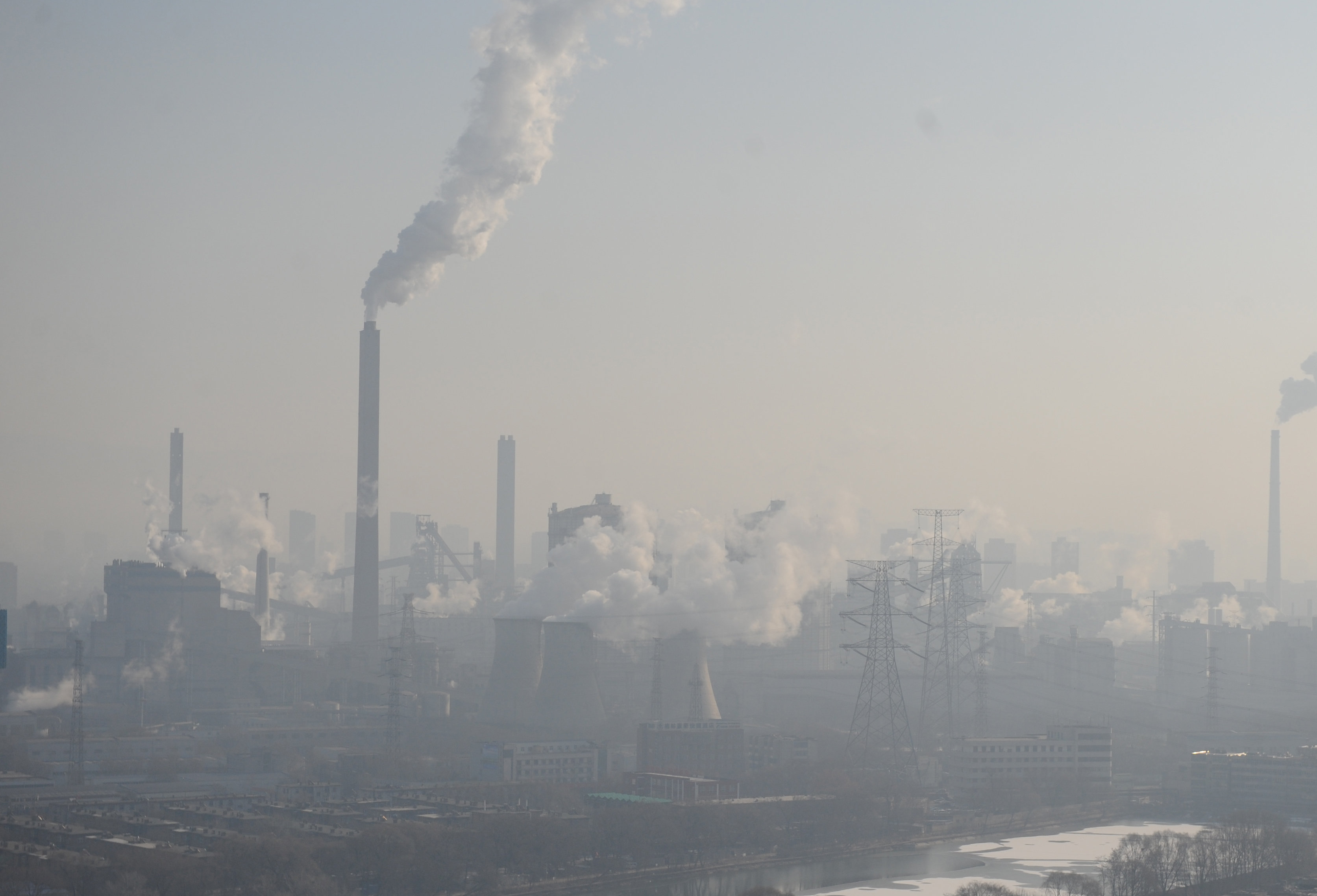 Η ατμοσφαιρική ρύπανση αυξάνει τον κίνδυνο πρόωρου θανάτου
