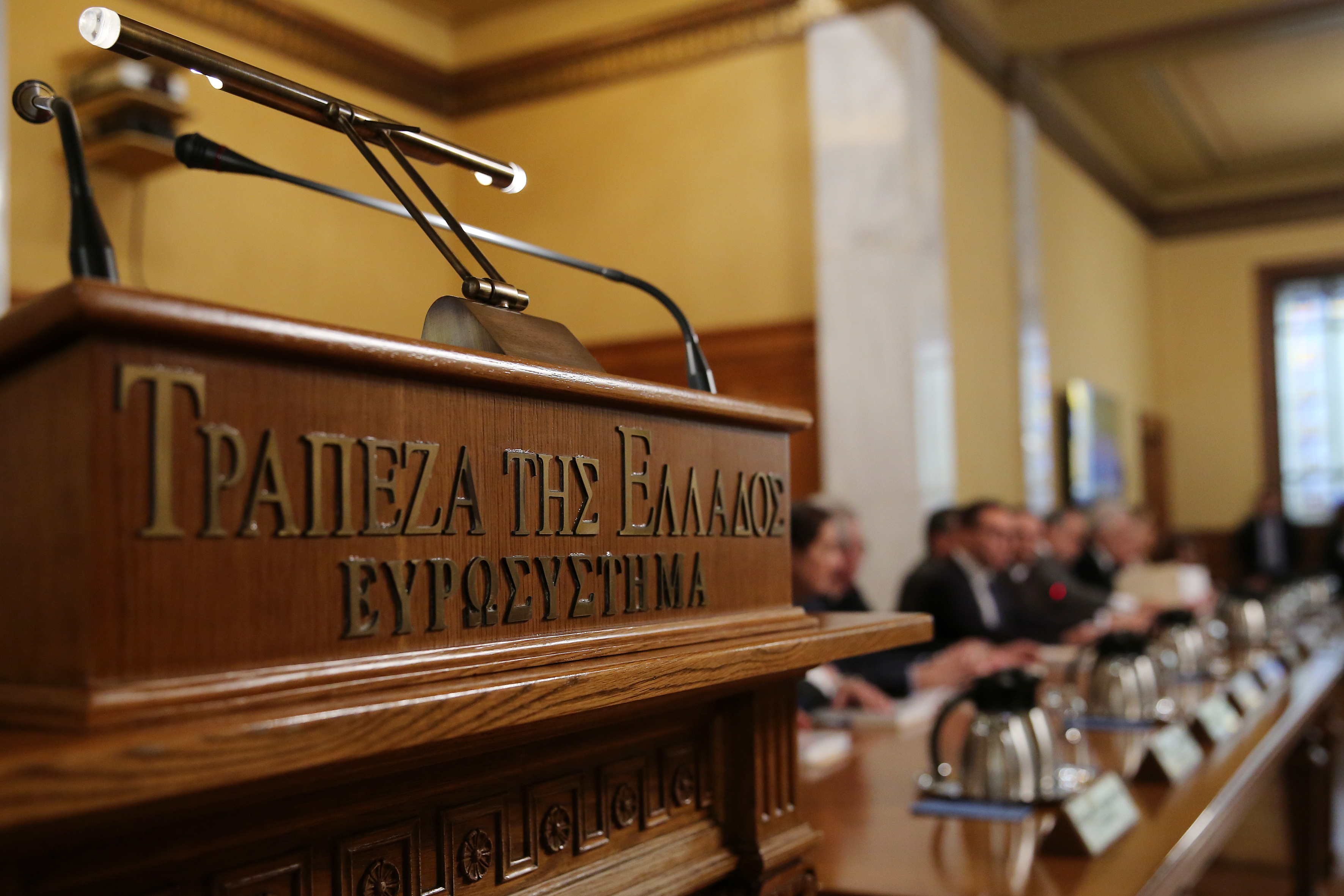 Στα 320 εκατ. ευρώ το έλλειμμα σε ταμειακή βάση