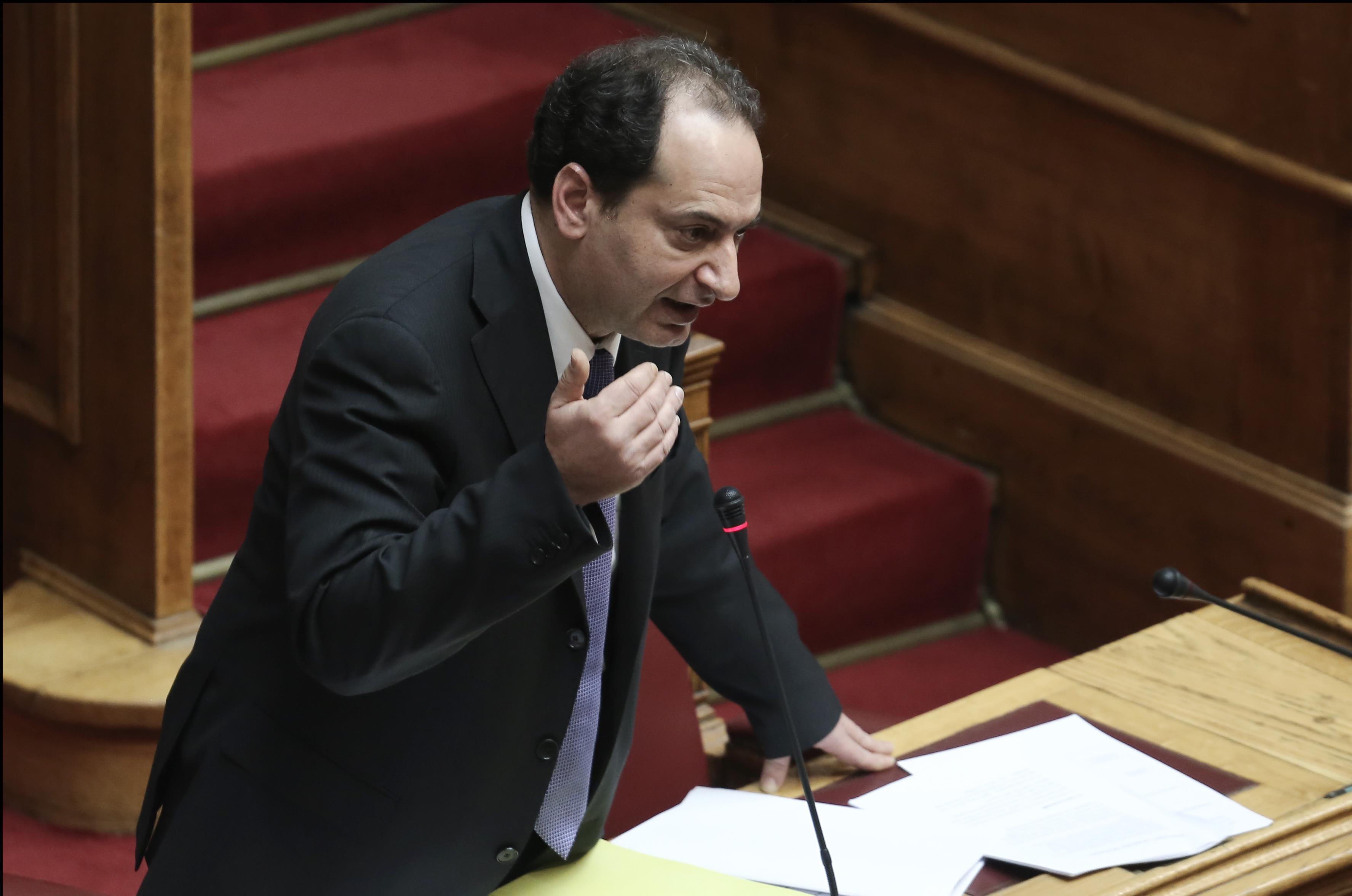 Σπίρτζης: Ειδικά κλιμάκια έχουν ήδη αναχωρήσει για Λέσβο