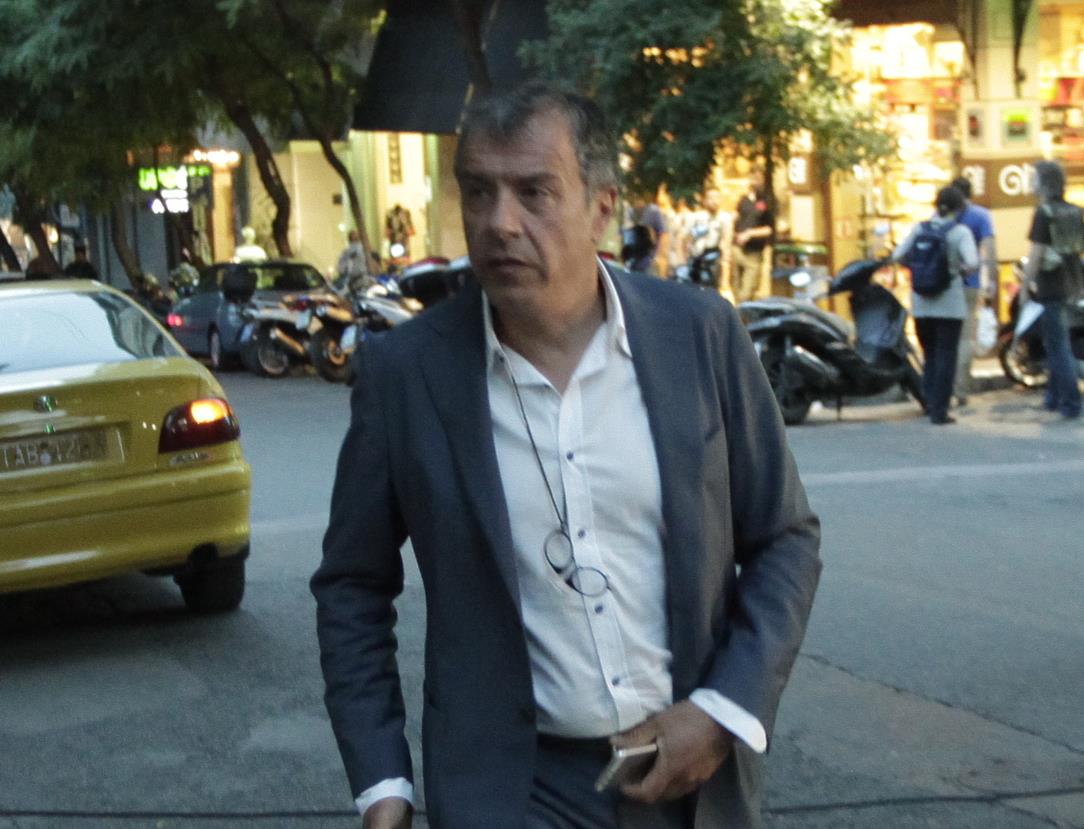 Θεοδωράκης: Θέλω να παραμείνω ο Σταύρος χωρίς άλλους προσδιορισμούς