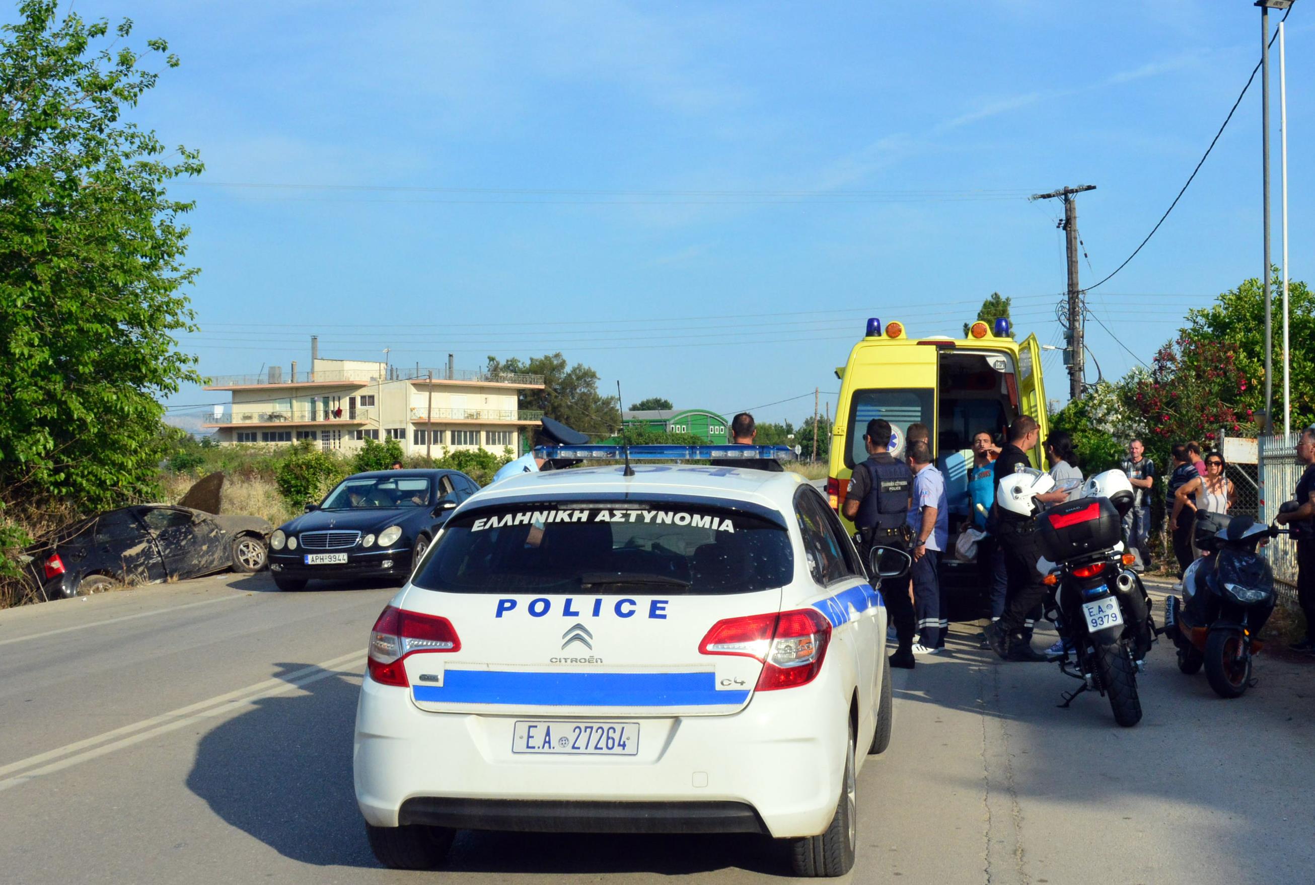 Δύο τροχαία με τουριστικά λεωφορεία σε Θεσσαλονίκη και Πύργο