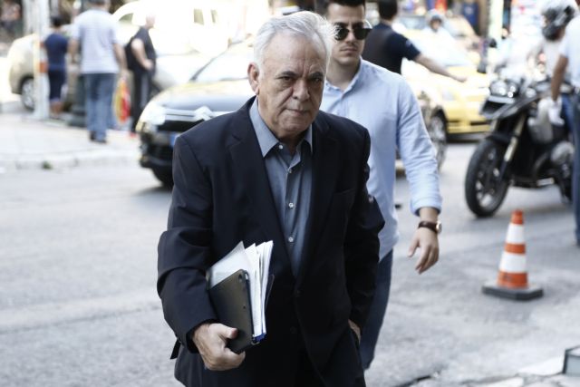 Δραγασάκης: Ενδεχόμενο δοκιμαστικής εξόδου στις αγορές εντός του 2017