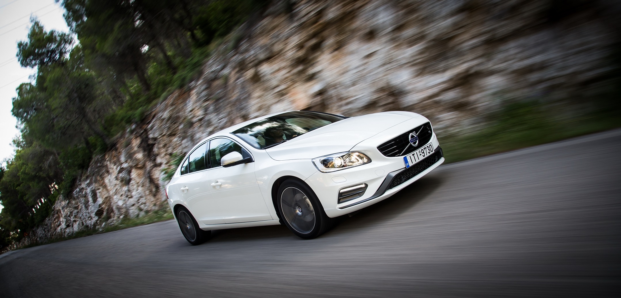 Volvo S60 και V60: Από 24.300 ευρώ