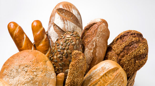 Μελέτη απαντά στο ερώτημα αν το λευκό ή το μαύρο ψωμί είναι πιο υγιεινό