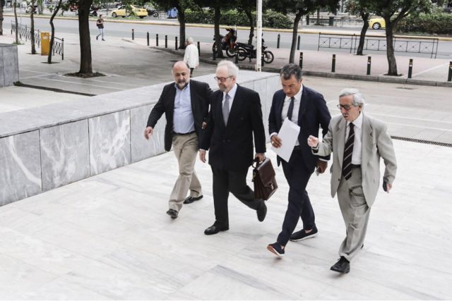 Προσφυγή Θεοδωράκη για παράτυπες επαναπροώθησεις Τούρκων