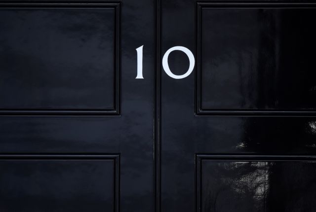 Δείτε ζωντανά τη συζήτηση μέσω Facebook και Twitter για τη Βρετανία