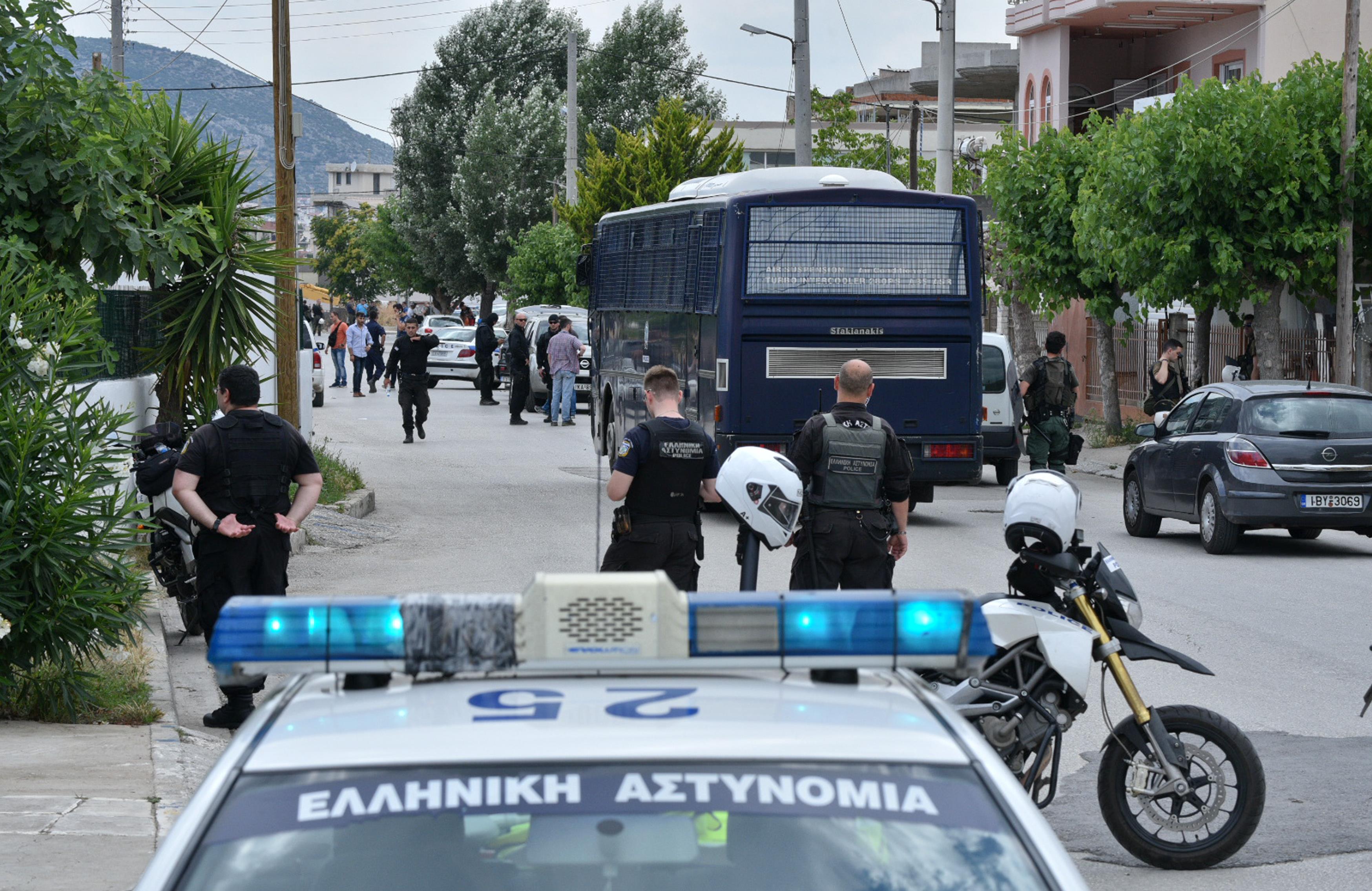 Νεαρός ομολόγησε ότι πυροβόλησε τη μοιραία νύχτα στο Μενίδι