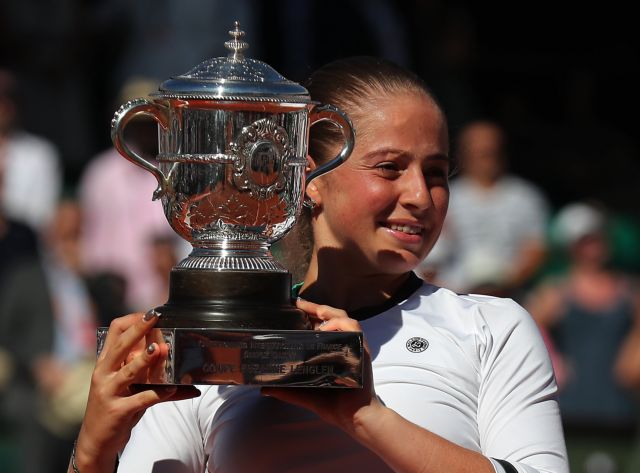 Η Οσταπένκο νέα «βασίλισσα» του Ρολάν Γκαρός