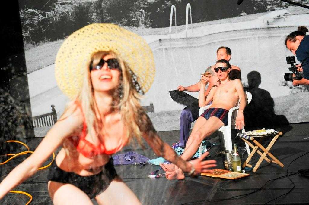 Φεστιβάλ Αθηνών: Αφιέρωμα στη Φόλκσμπύνε