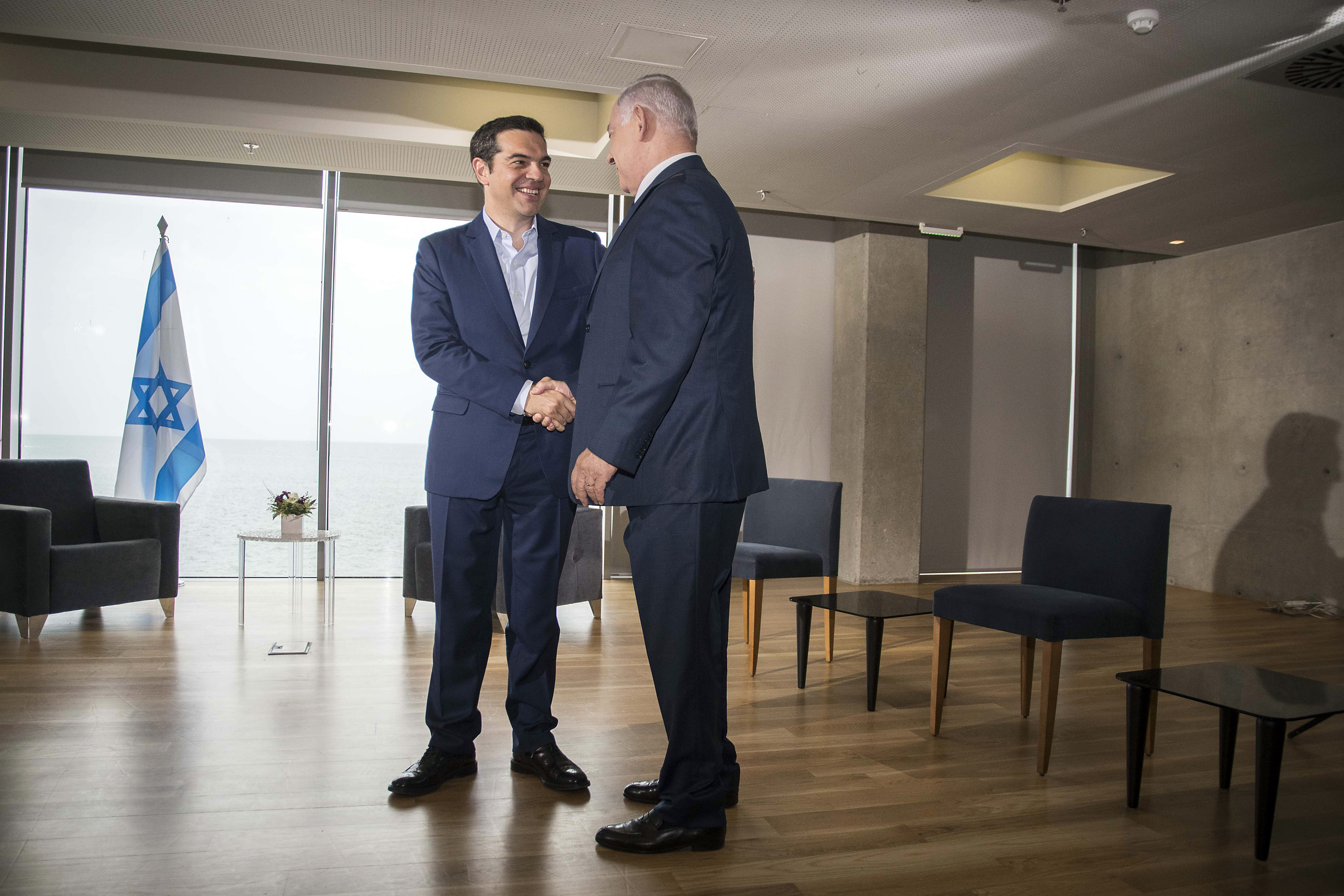 Τσίπρας: Οι λαοί να αντισταθούν σε καθετί που απειλεί την ελευθερία τους