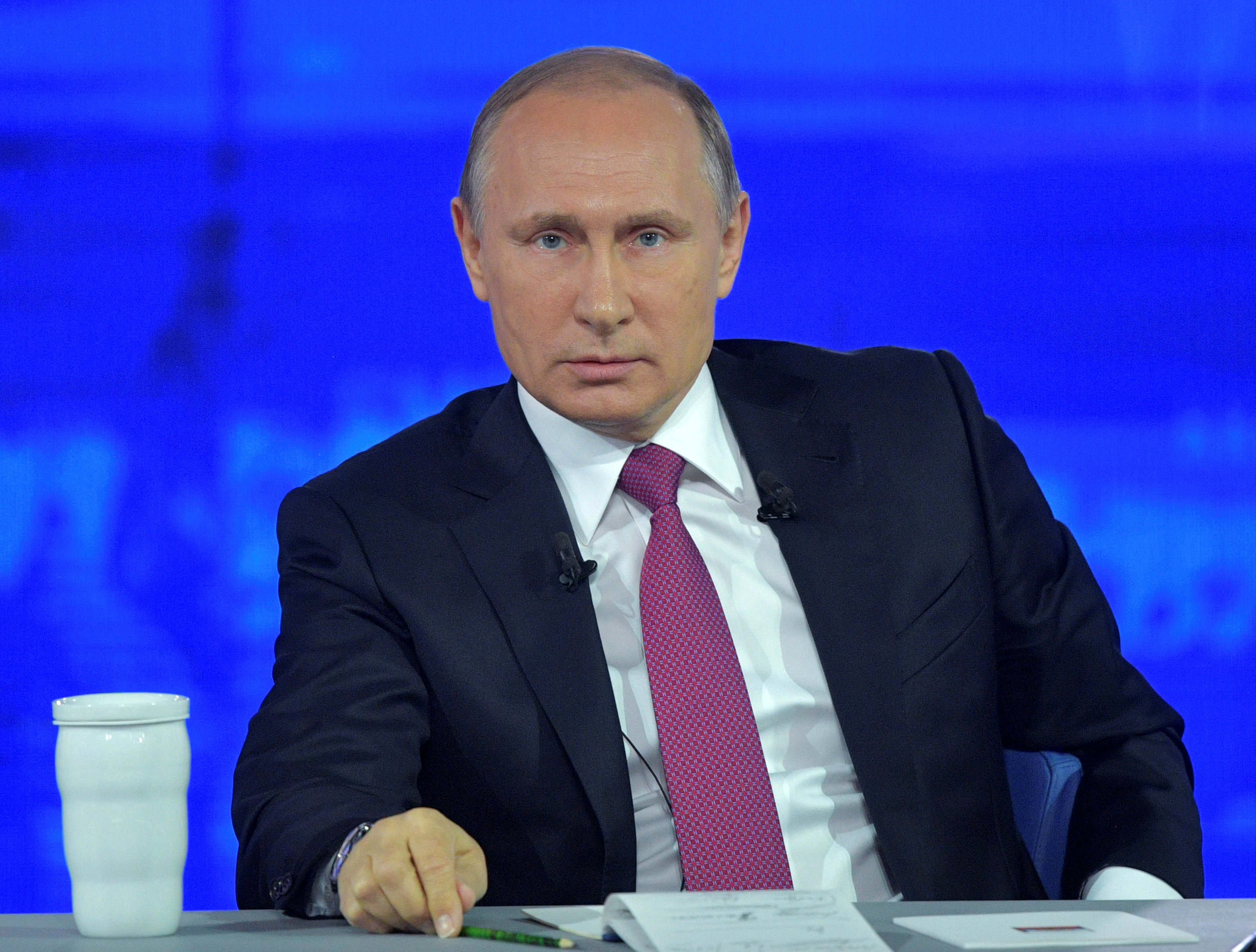 Δουλεύω ακόμα, απαντά ο Βλαντιμίρ Πούτιν ερωτηθείς για τον διάδοχό του