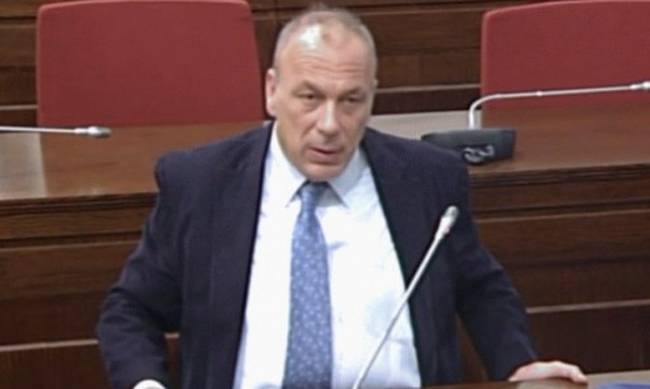 Εντολή για τη δέσμευση της περιουσίας του επιχειρηματία Φώτη Μπόμπολα