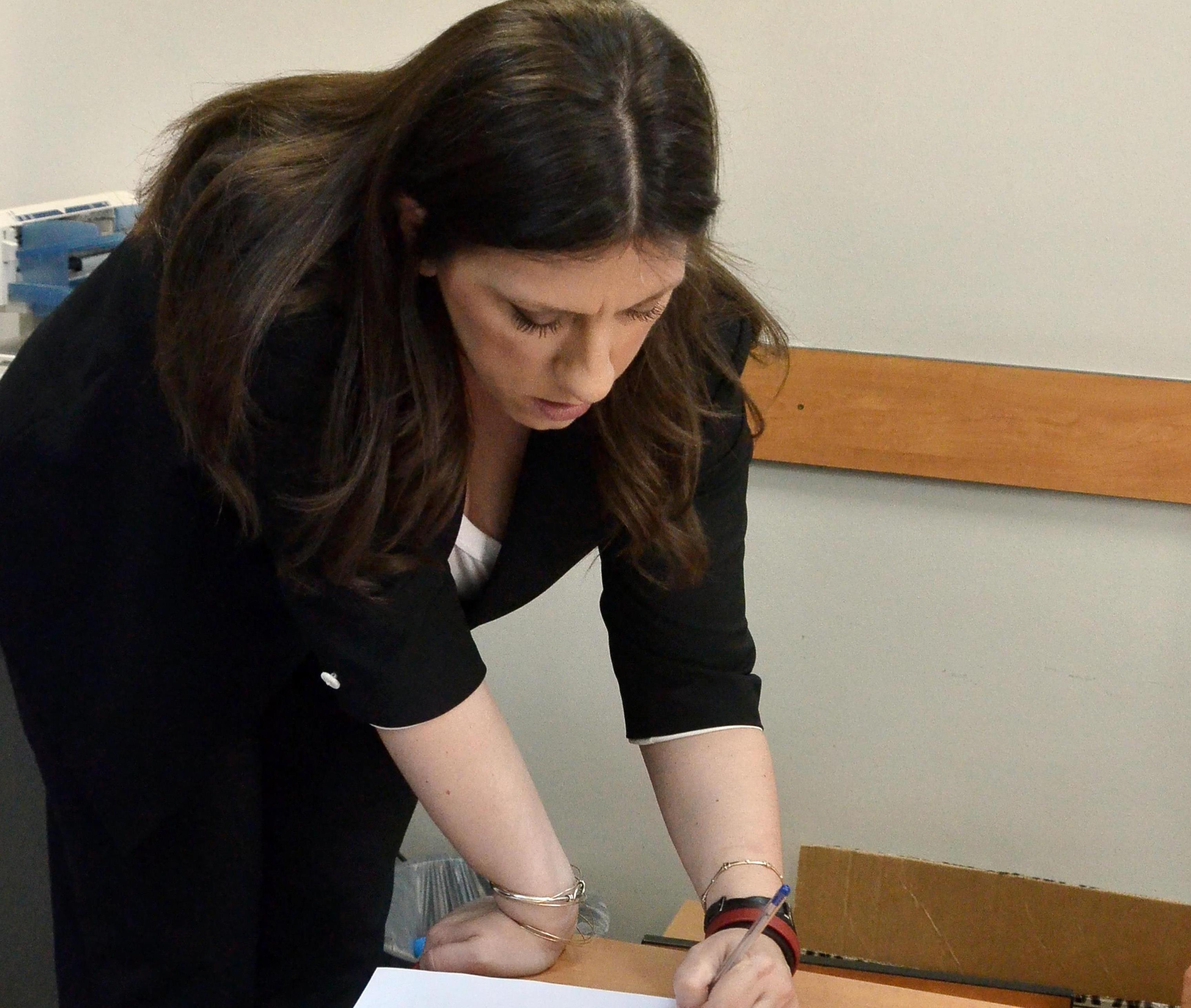 Κωνσταντοπούλου: Μήνυση κατά πάντων για τις γερμανικές αποζημιώσεις