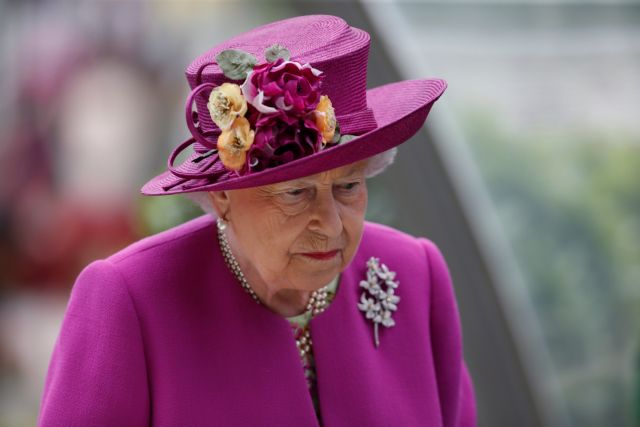 «Αβγάτισαν» τα έσοδα του Στέμματος και η Ελισάβετ θα πάρει αύξηση