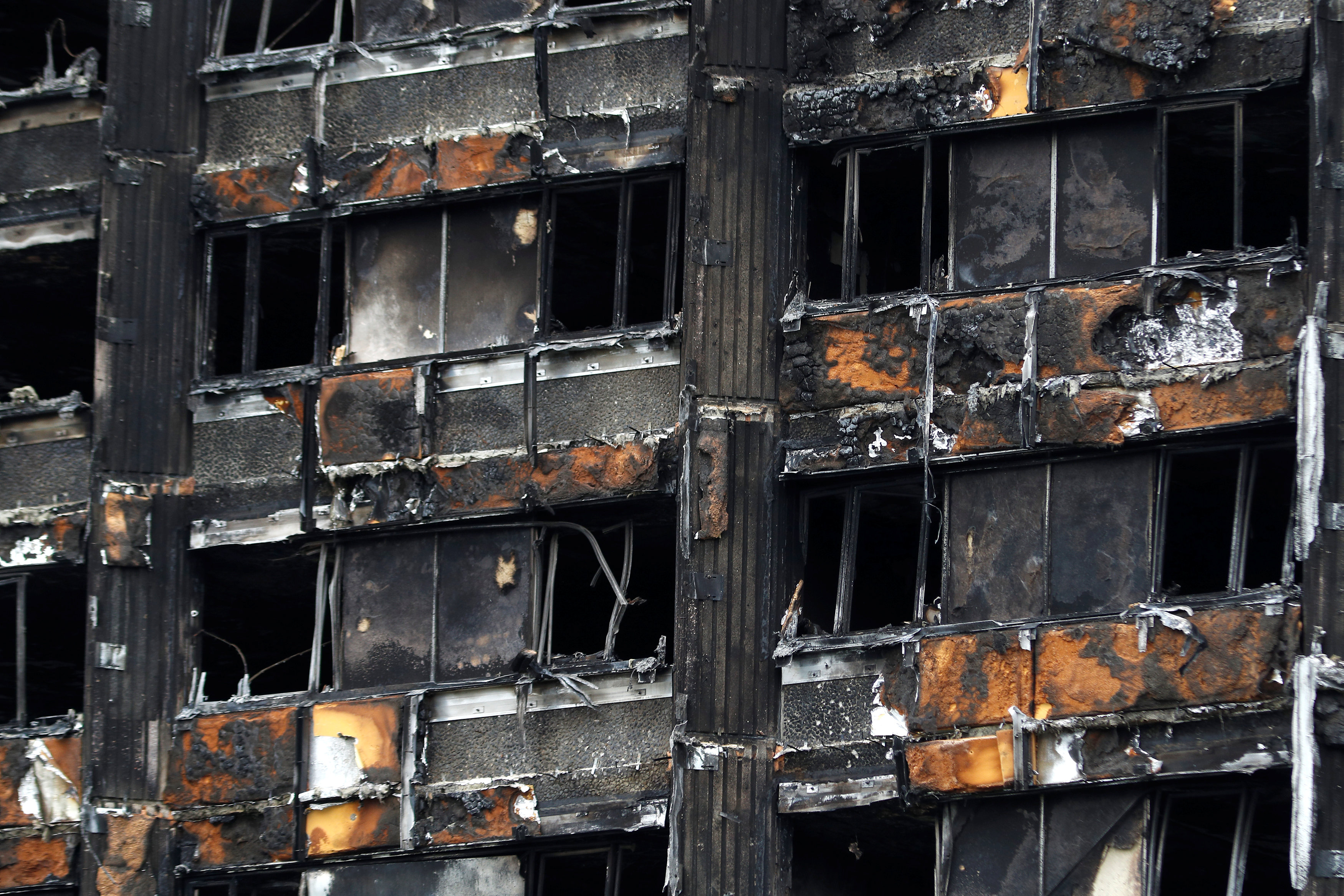 Βρετανία: Όλα τα κτίρια που ελέγχθηκαν απέτυχαν στους ελέγχους ασφαλείας