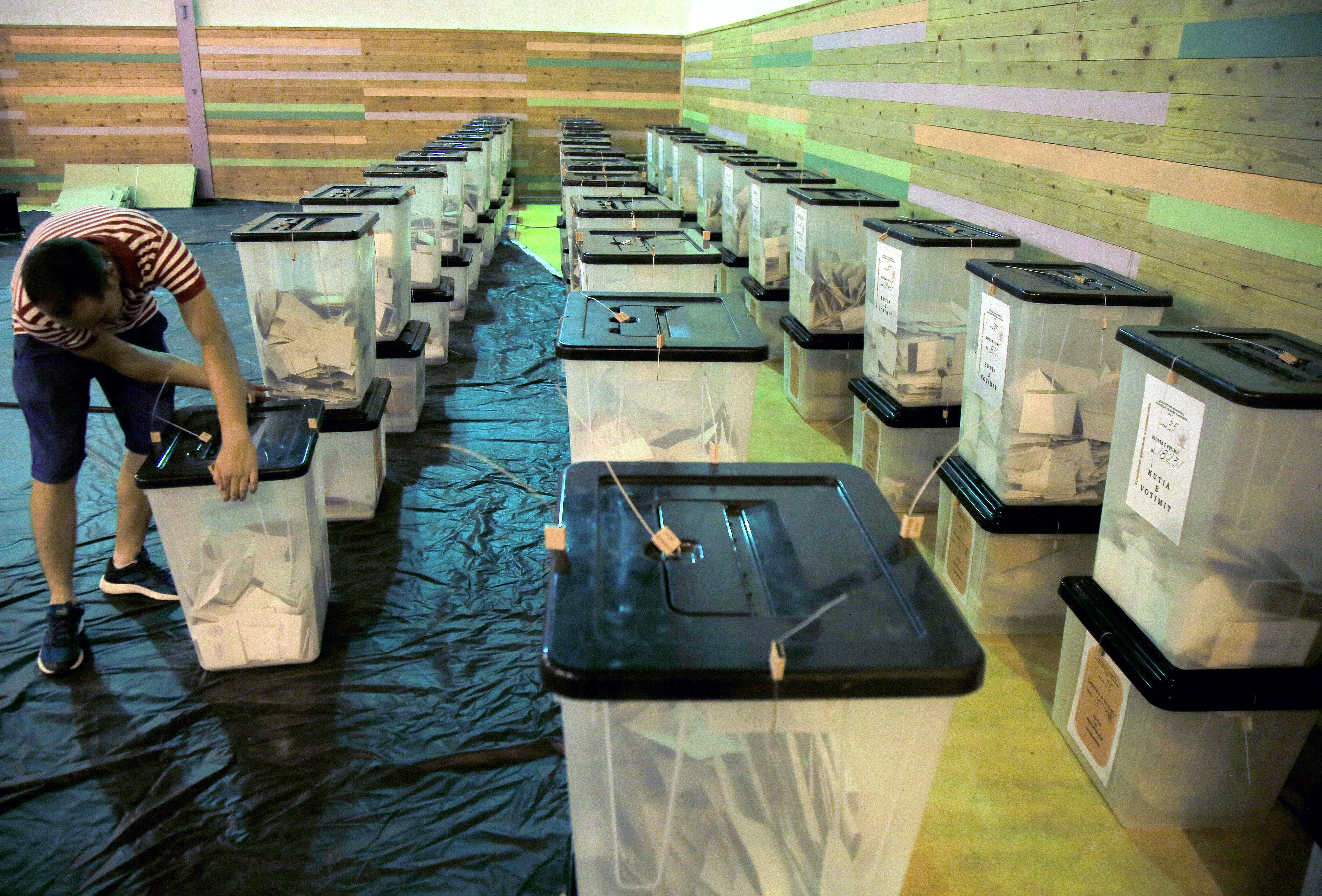 Προς αυτοδυναμία οδεύουν οι Σοσιαλιστές του Έντι Ράμα