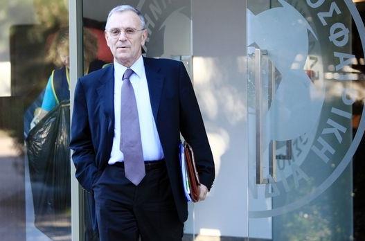 Δρόσος στη Βουλή: «Σκοτεινή και κακή διαχείριση στην ΕΠΟ»