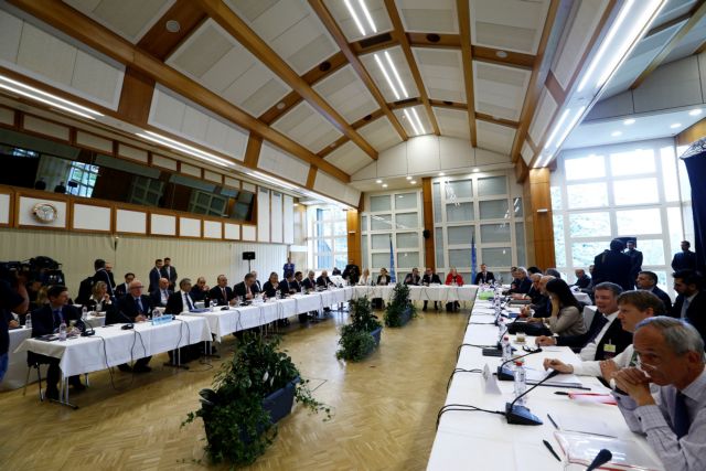 Ξεκινούν οι εργασίες της νέας διάσκεψης για το Κυπριακό