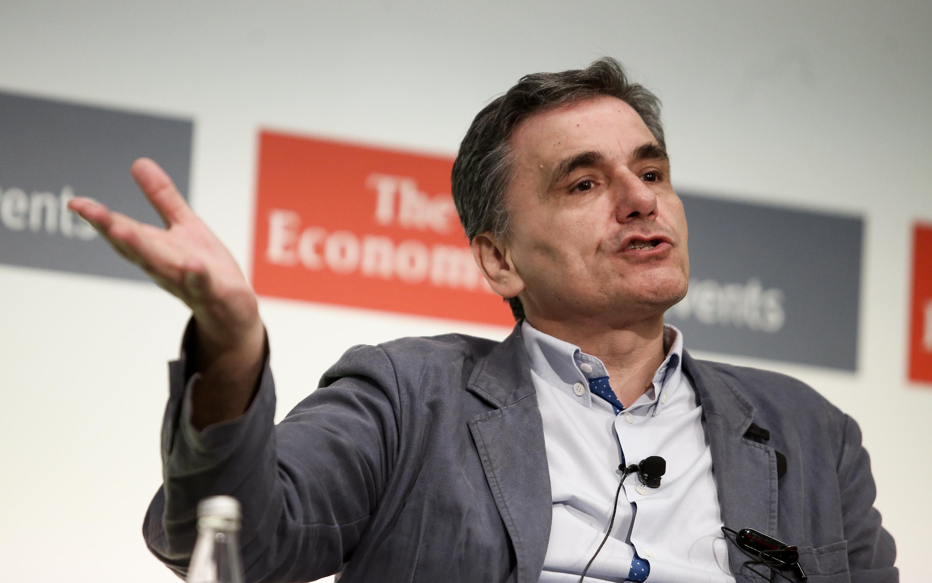 Τσακαλώτος: «Λίγο περίεργη» η θέση του ΔΝΤ για ανάπτυξη μόλις 1%