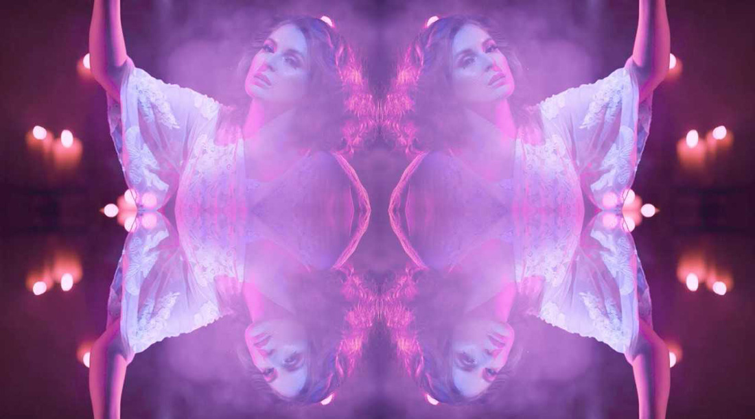 Η Μαριέττα Φαφούτη στην ταράτσα του Gazarte