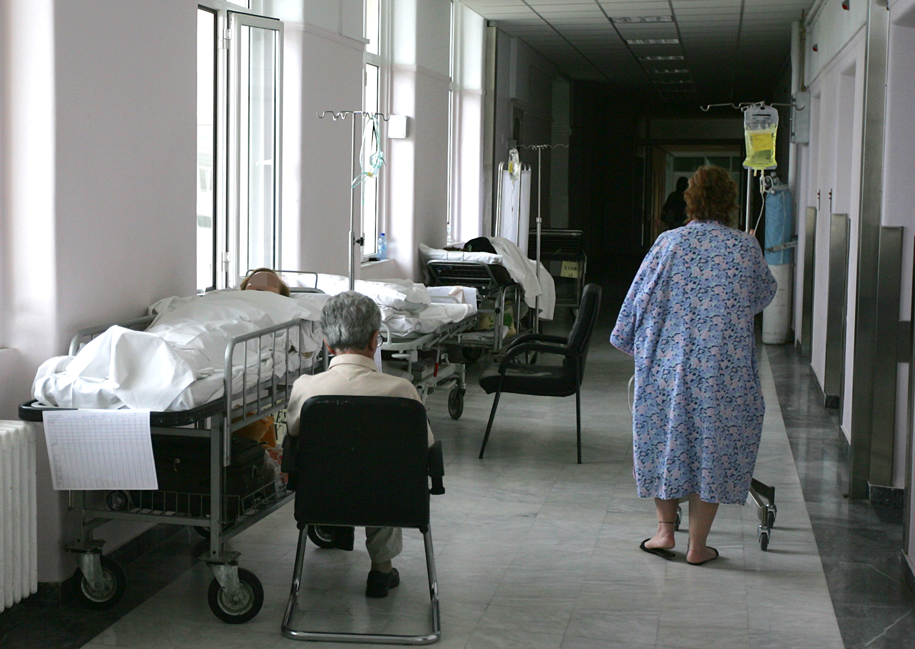 Τι λέει ο ΟΑΕΔ για τη μισθοδοσία των εργαζόμενων στα νοσοκομεία