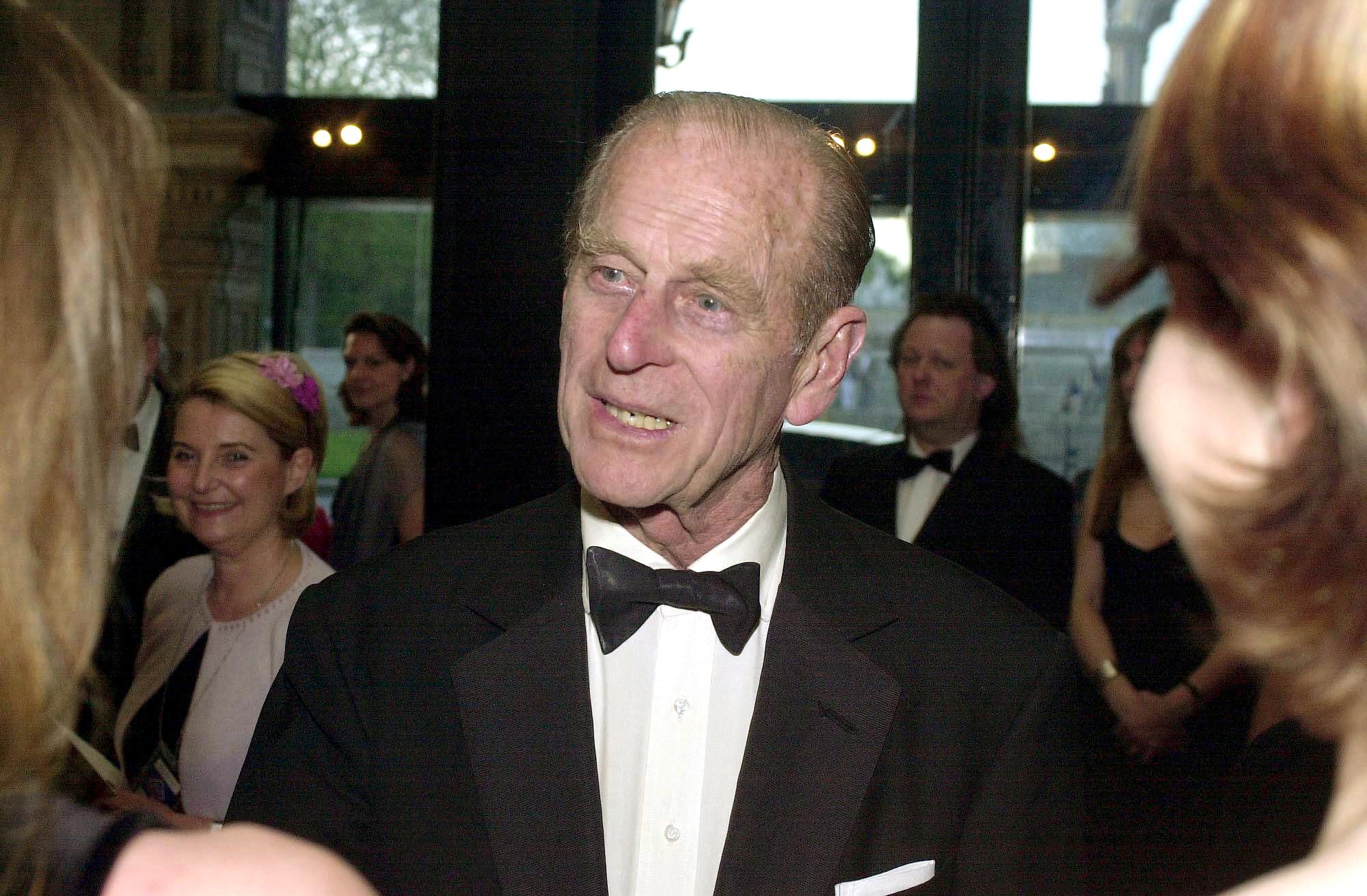 Στο νοσοκομείο ο σύζυγος της βασίλισσας Ελισάβετ, Φίλιππος