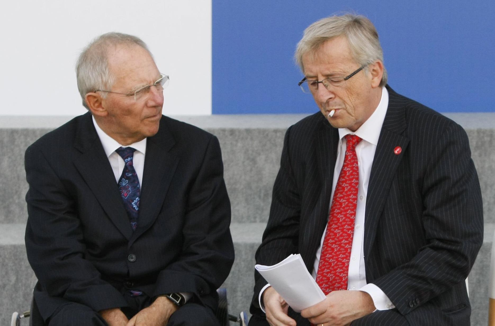 Όχι κλιμάκωση στο θέμα της Ελλάδας, το μήνυμα Γιούνκερ σε Σόιμπλε