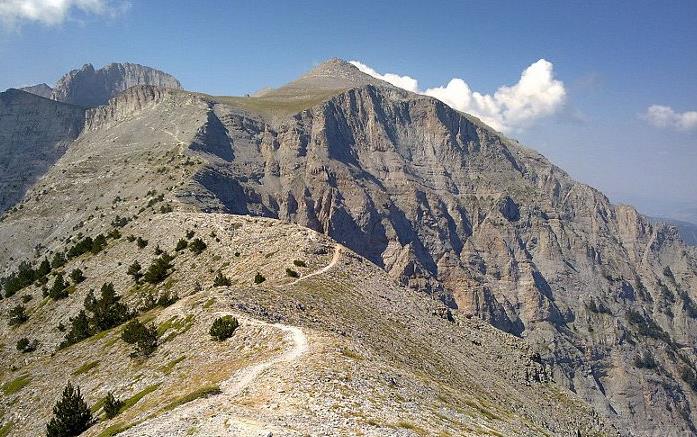 Συνεχίζονται οι προσπάθειες για τη διάσωση του ορειβάτη στον Όλυμπο