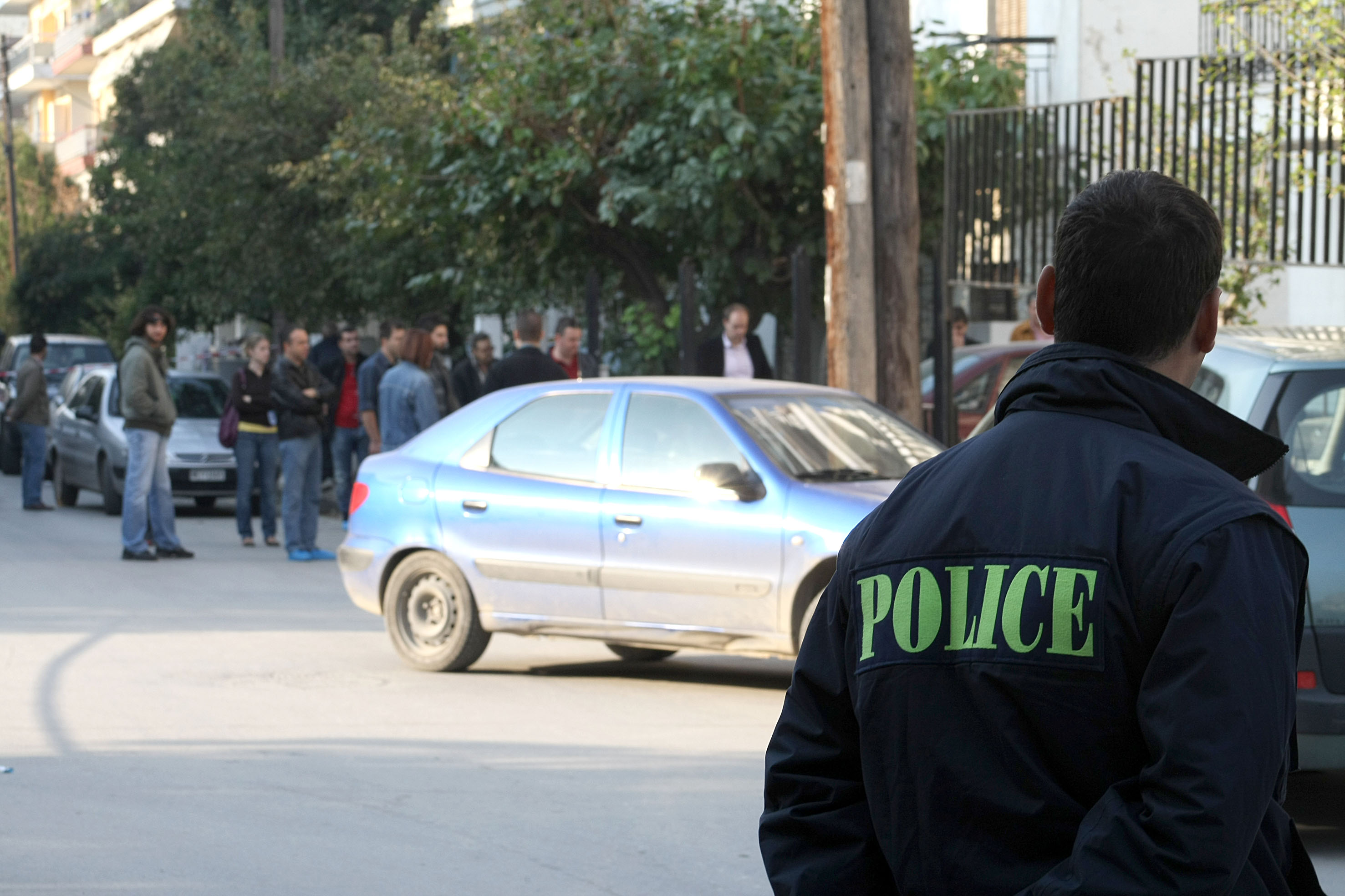 Αιματηρή ληστεία στη Σαλαμίνα