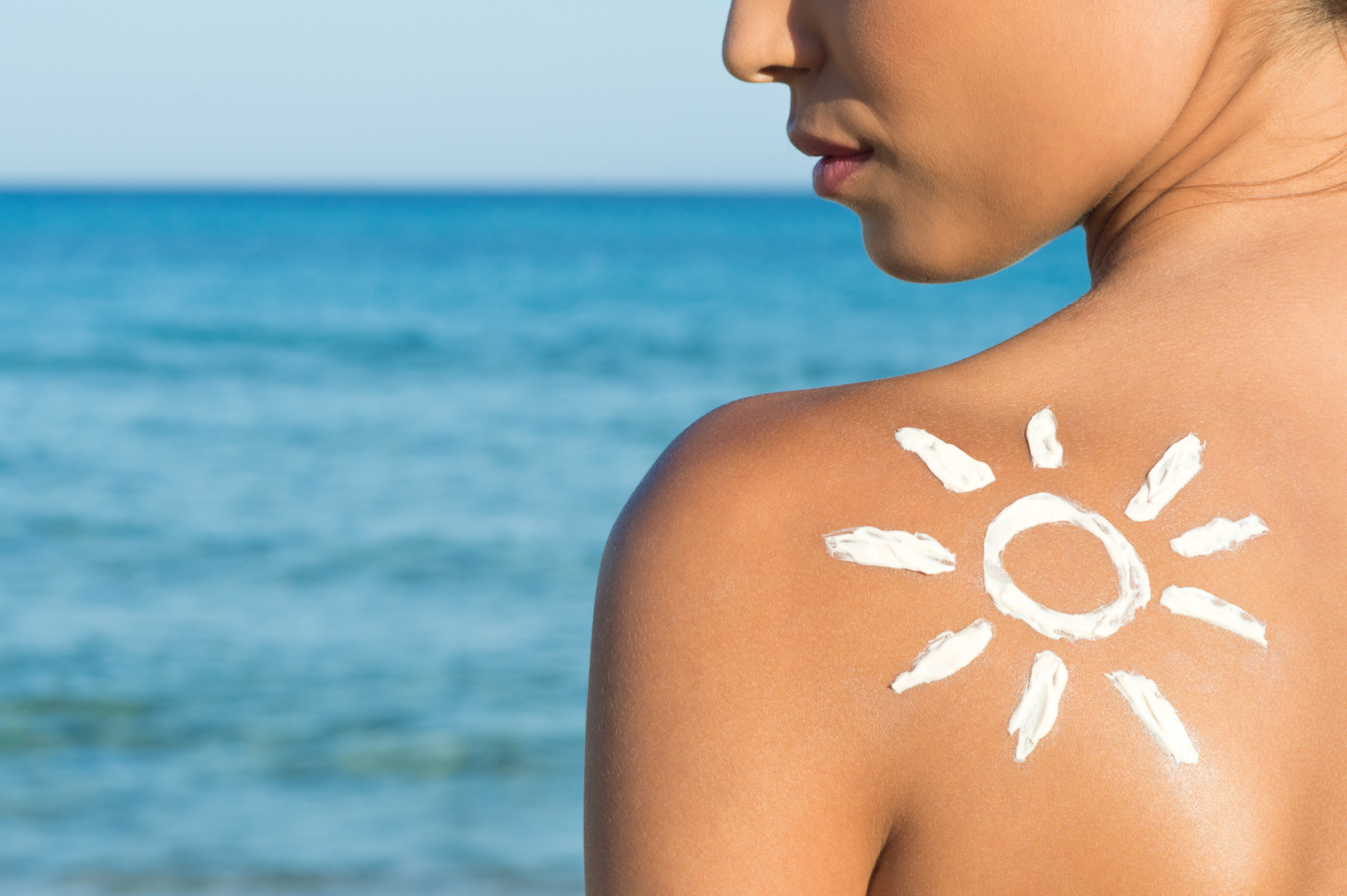 Μύθοι και αλήθειες για την προστασία του δέρματος το καλοκαίρι