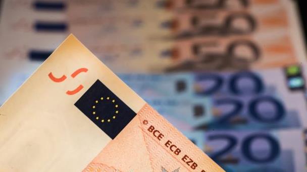 Εφορία: 730 κατασχέσεις λογαριασμών την ημέρα για χρέη