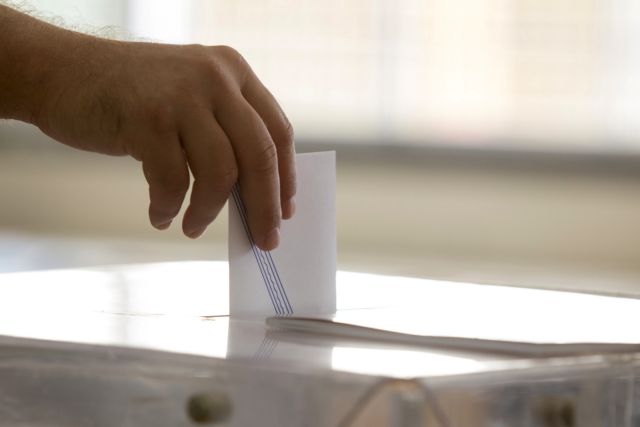 «Σκέψεις» για αποσύνδεση των αυτοδιοικητικών εκλογών από τις ευρωεκλογές