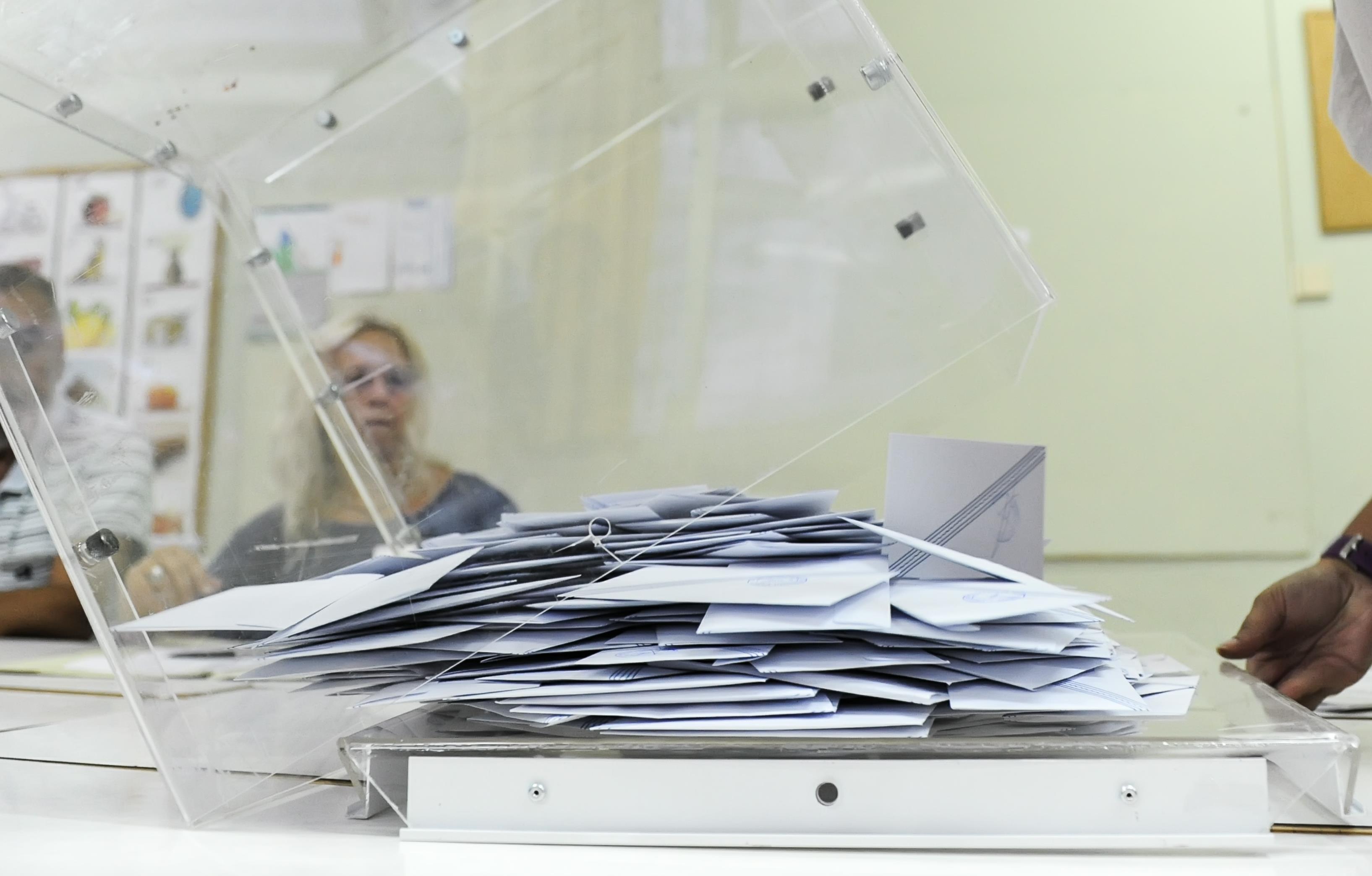 Σε ποσοστά αυτοδυναμίας η ΝΔ, σύμφωνα με νέα δημοσκόπηση