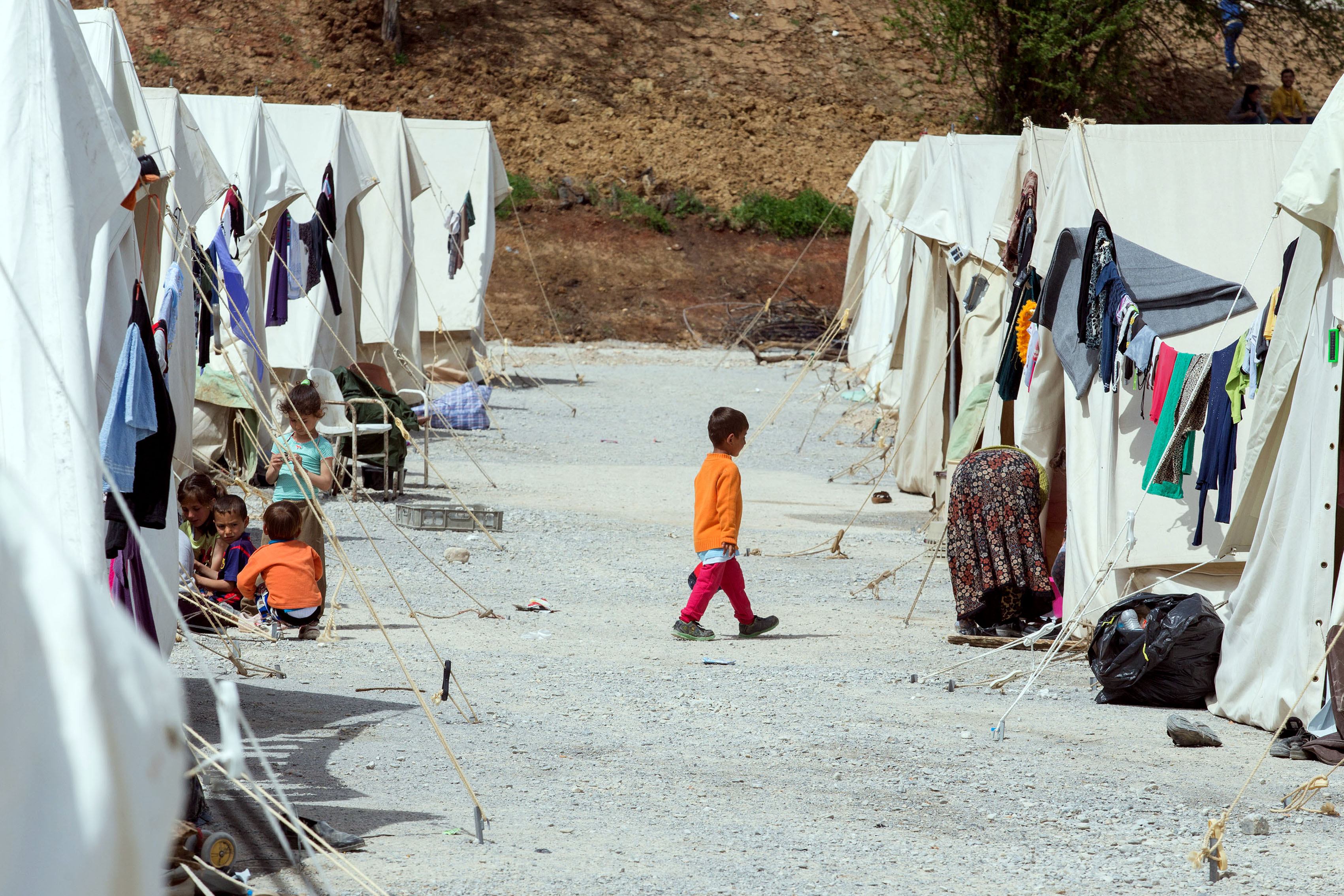 Προσφυγικό: Οδηγός για τη βελτίωση της κατάστασης των ασυνόδευτων παιδιών